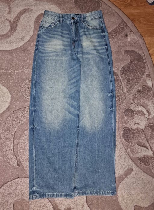 Мужские skate джинсы House
Сайз: xs
Талия:40
Длина: 107-108
Выход сниз