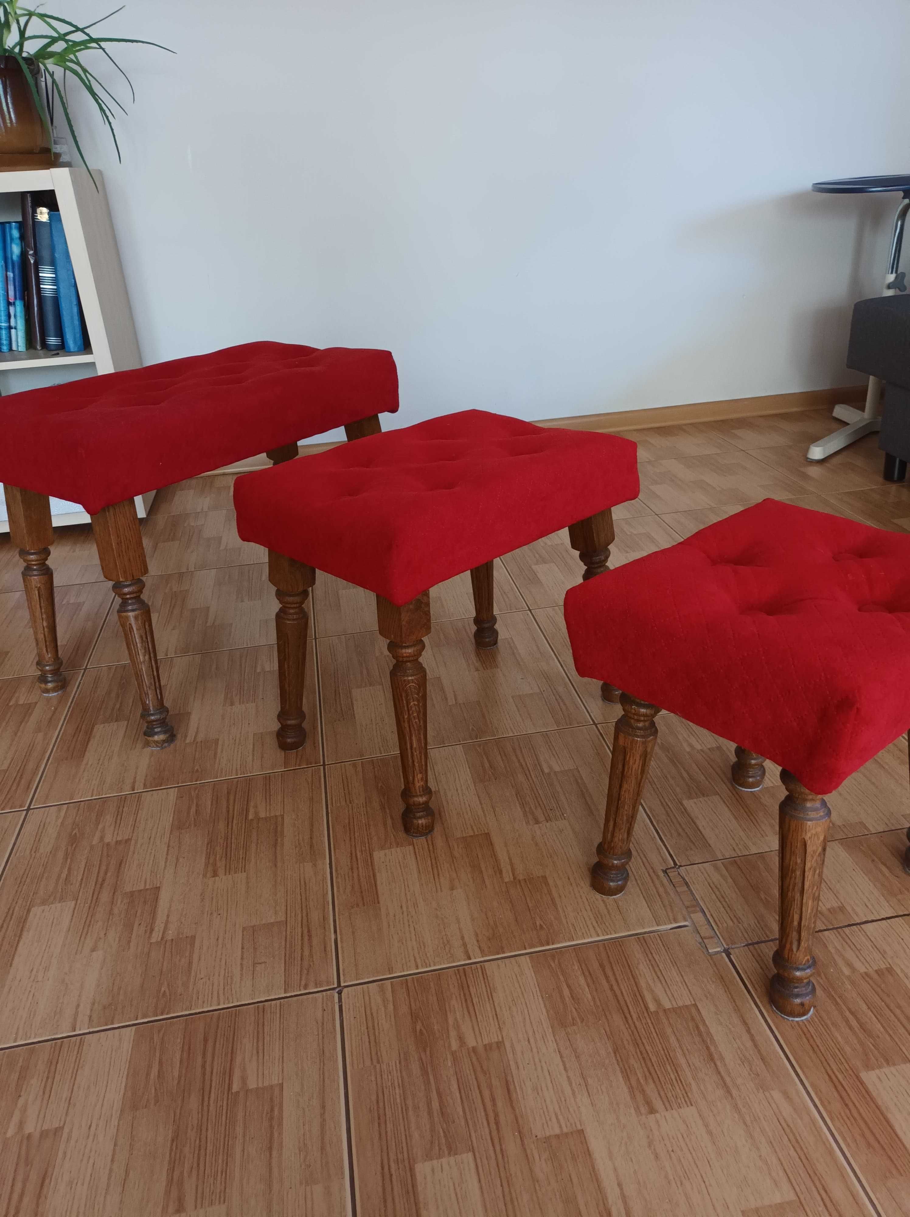 tapicerowane stołki