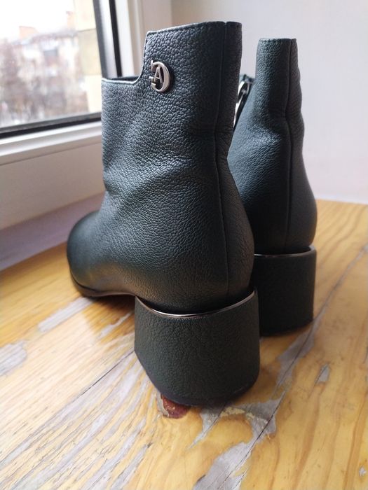 Демісезонні шкіряні черевики