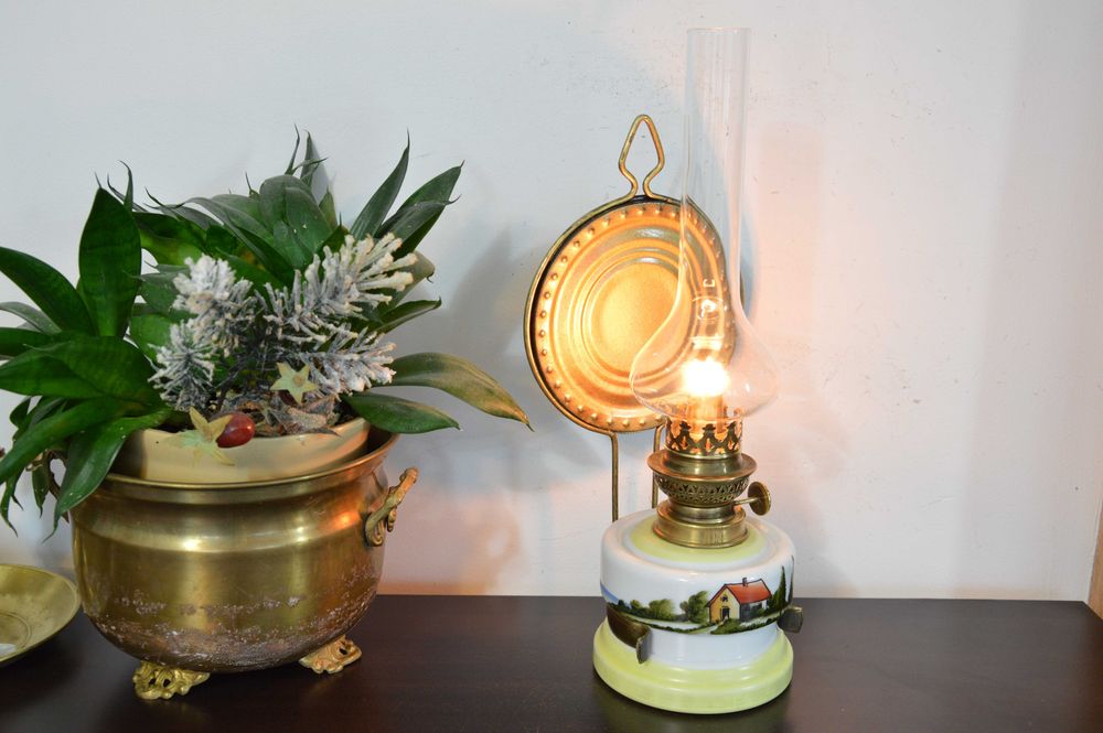 piękna porcelanowa LAMPA NAFTOWA b. stara holenderska