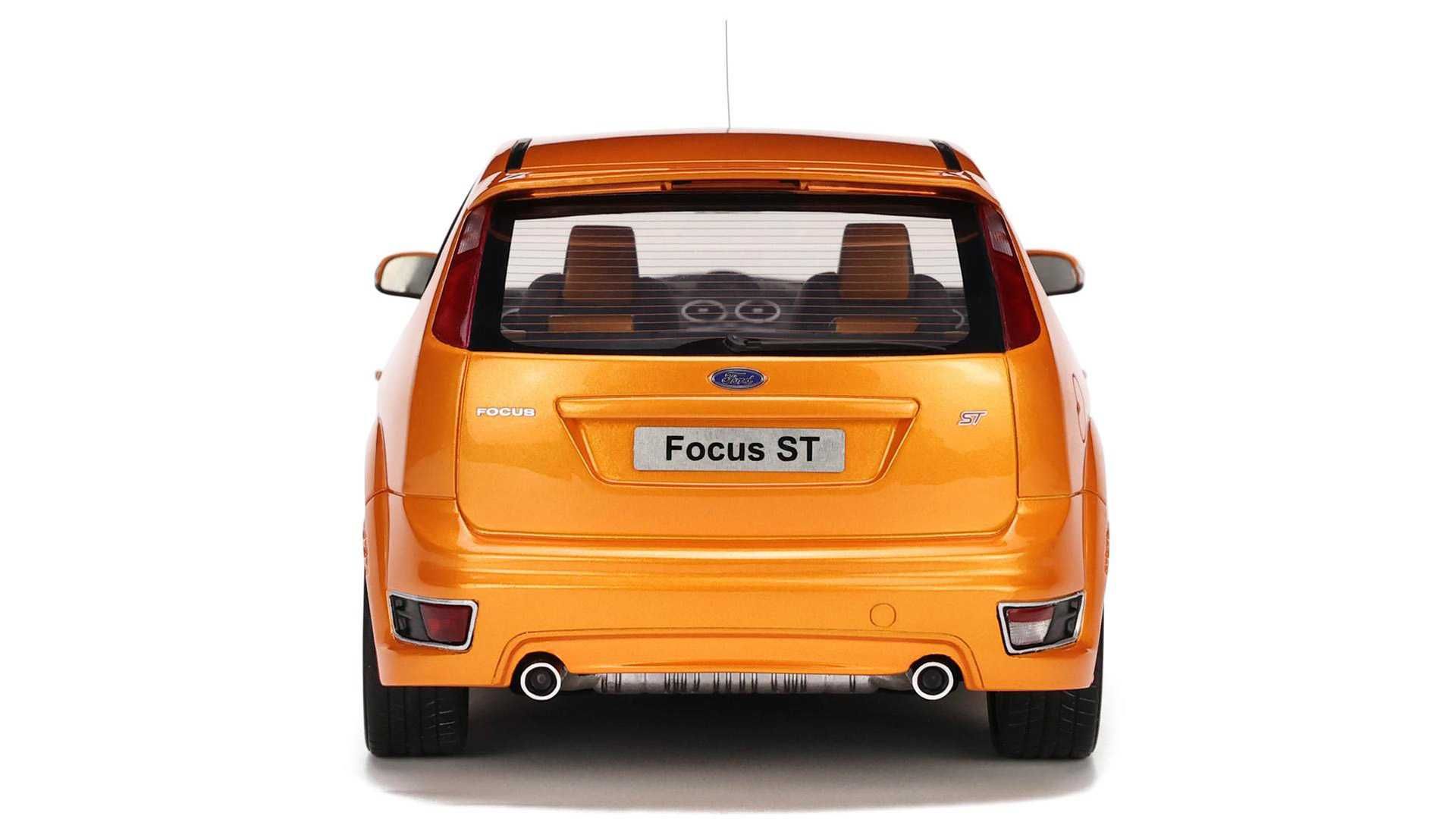 1:18 OttO mobile Ford Focus Mk2 ST 2.5 2006 electric orange