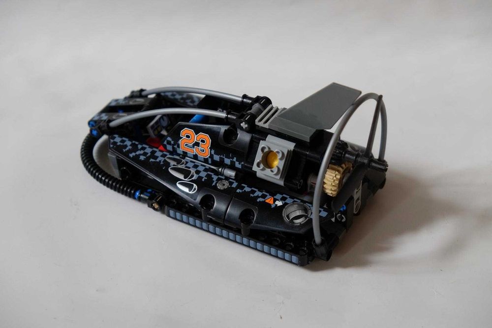 Lego Technic - 42002 - poduszkowiec, samolot