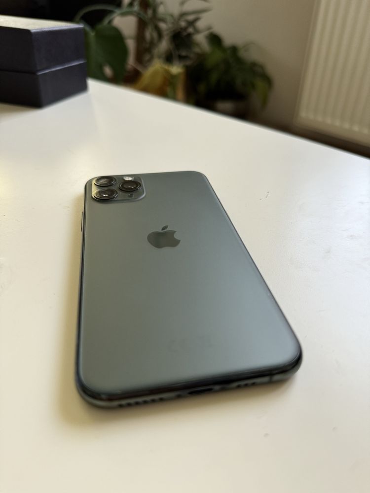 Midnight Green Iphone 11 pro