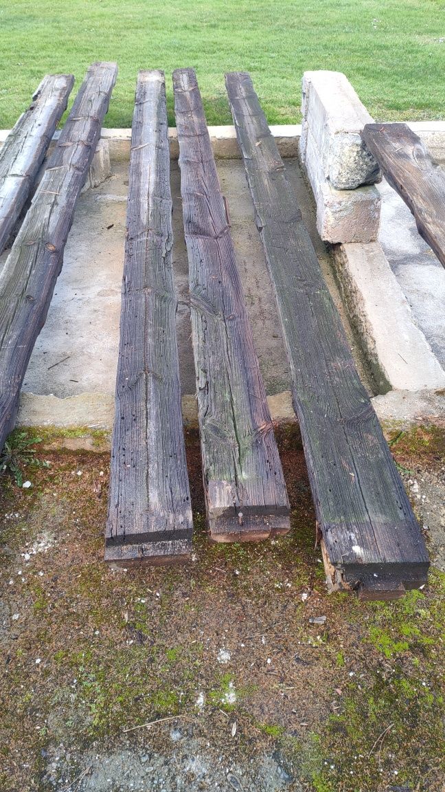Stare belki ze stodoły - belka drewniana