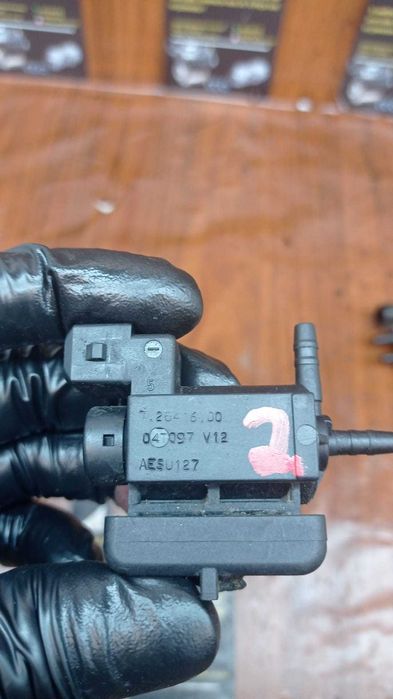 Válvula Eletrónica Opel 

REF: 7 . 2 6 4 1 6 . 0 0