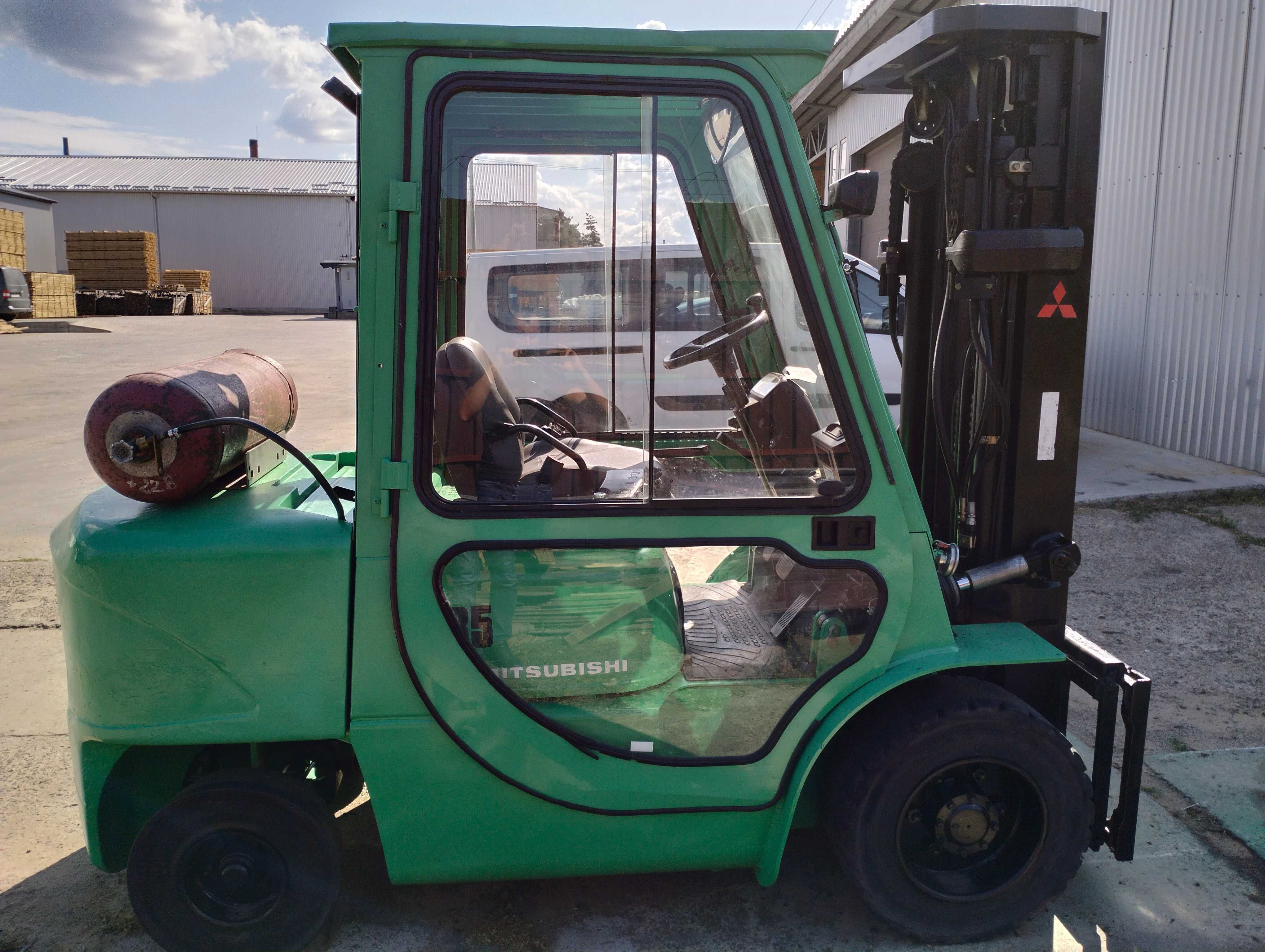 MITSUBISHI FG35K продається автонавантажувач