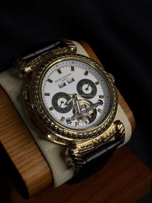 Patek Philippe 585 Золотые часы
