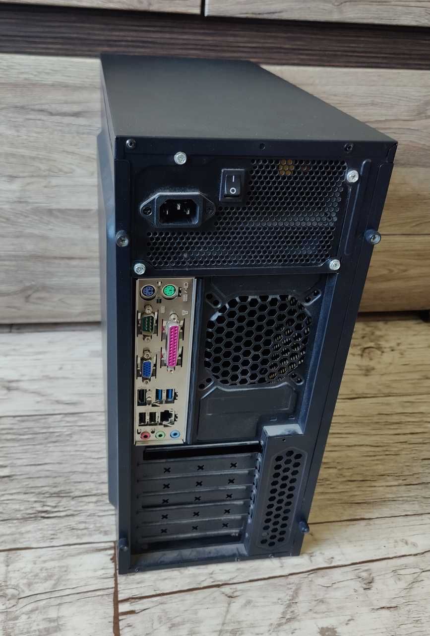 Komputer stacjonarny I5 3.2GHz 8GB RAM 256GB SSD COM LPT PS/2
