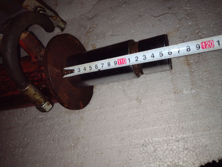 Продам гідроциліндр до преса.