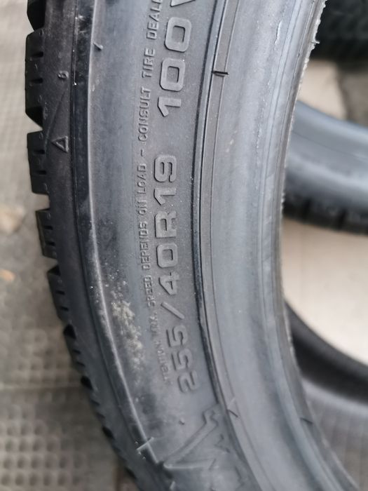 Зимняя резина 255/40 R19 Dunlop Winter sport 5
