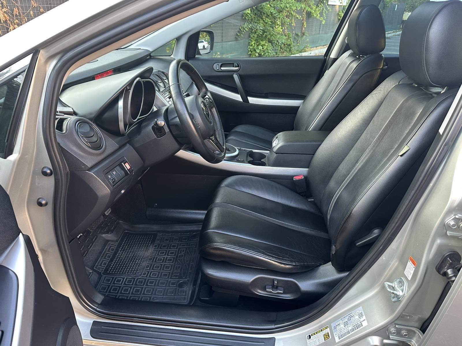 Продам Mazda CX-7