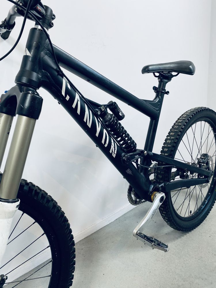 Rower Canyon Torque F8 / FULL / Downhill / Rozmiar M