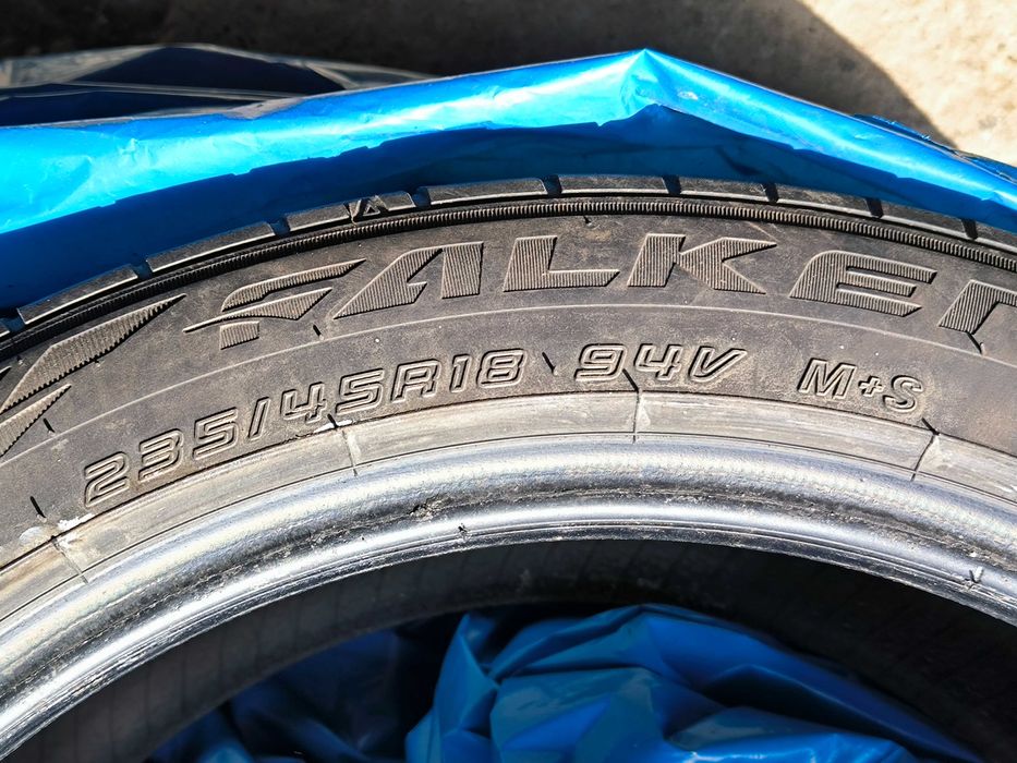 Komplet opon Falken PRO GS 235/45 R18 V94 wielosezonowe