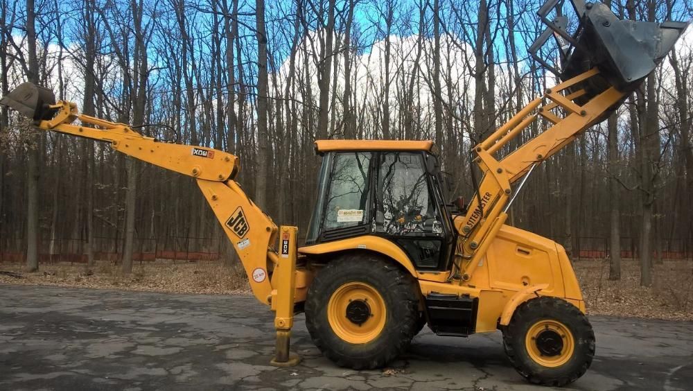 Послуги Екскаватора-навантажувача JCB 3CX