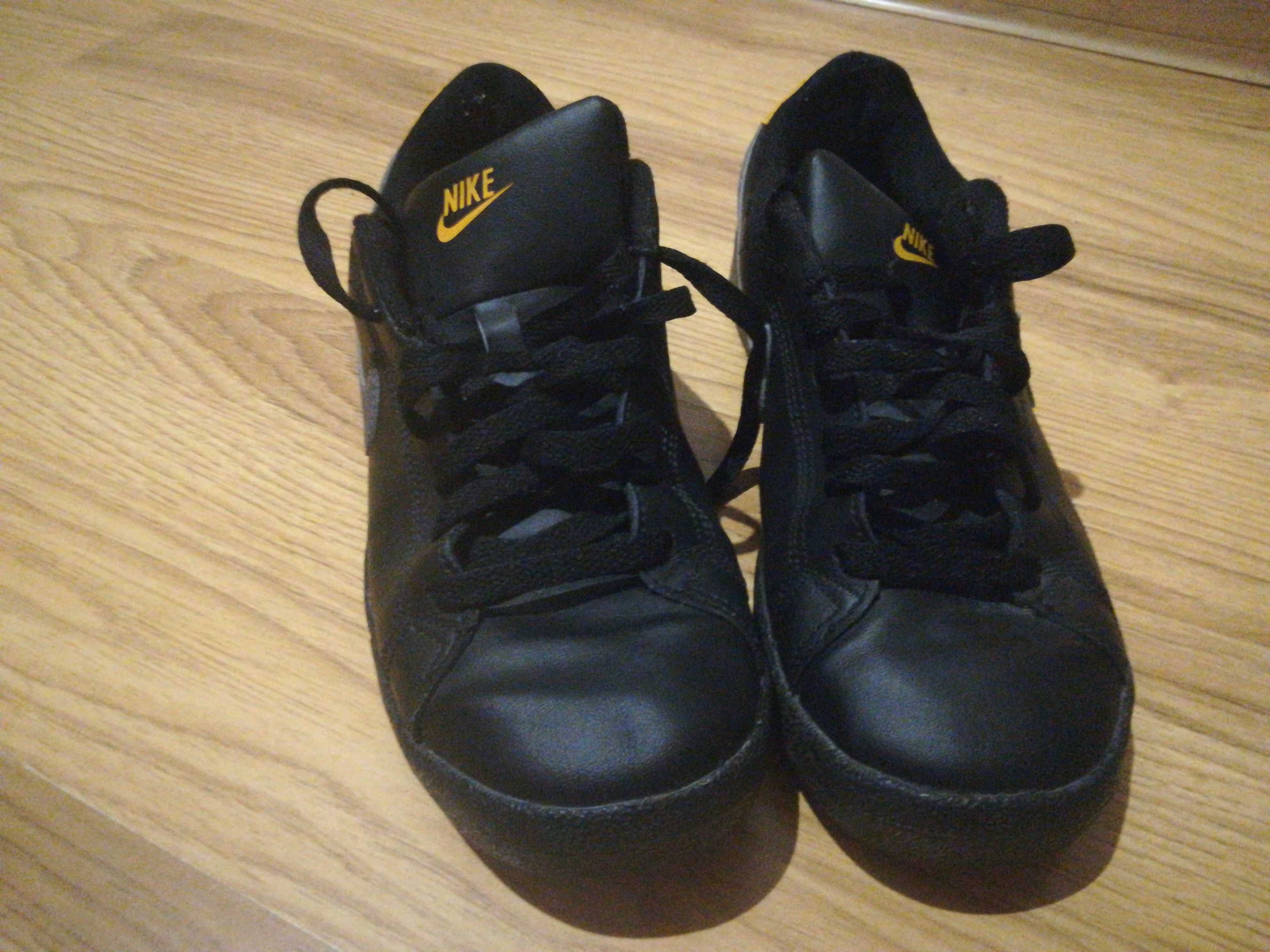 buty czarne  super