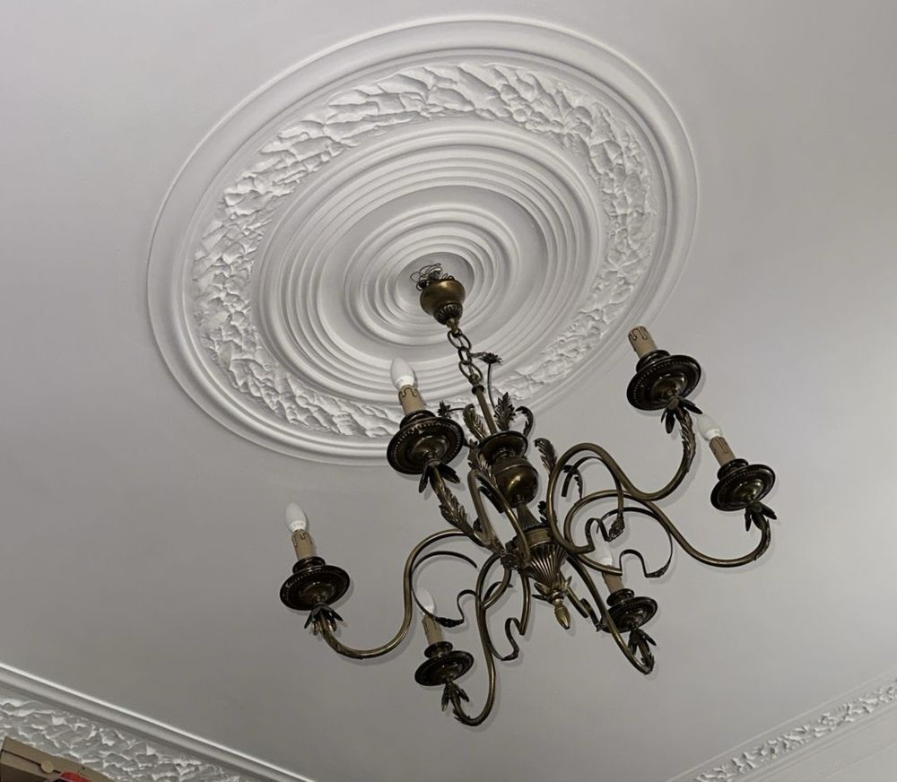 Candelabro em metal