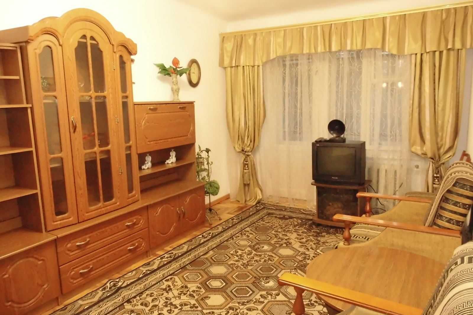Сдается в долгосрочную аренду 2-х квартира в районе Иванова