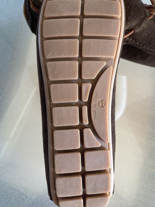 Туфли чоловічи замшеви. Нові,на вузьку ногу. Довжіна устілки27,5-28см