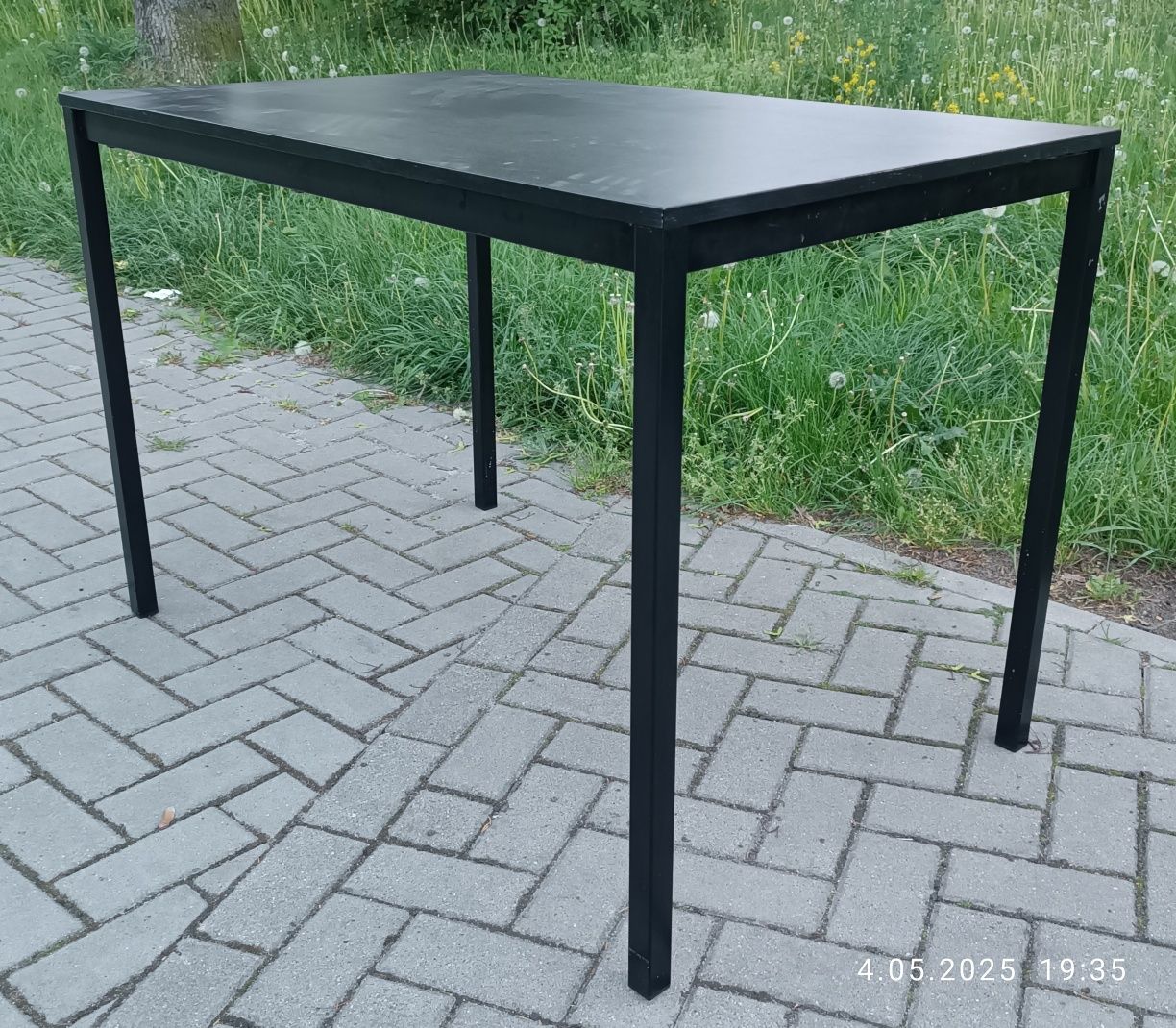 Stół Ikea na stalowej ramie 110 na 67 na 75