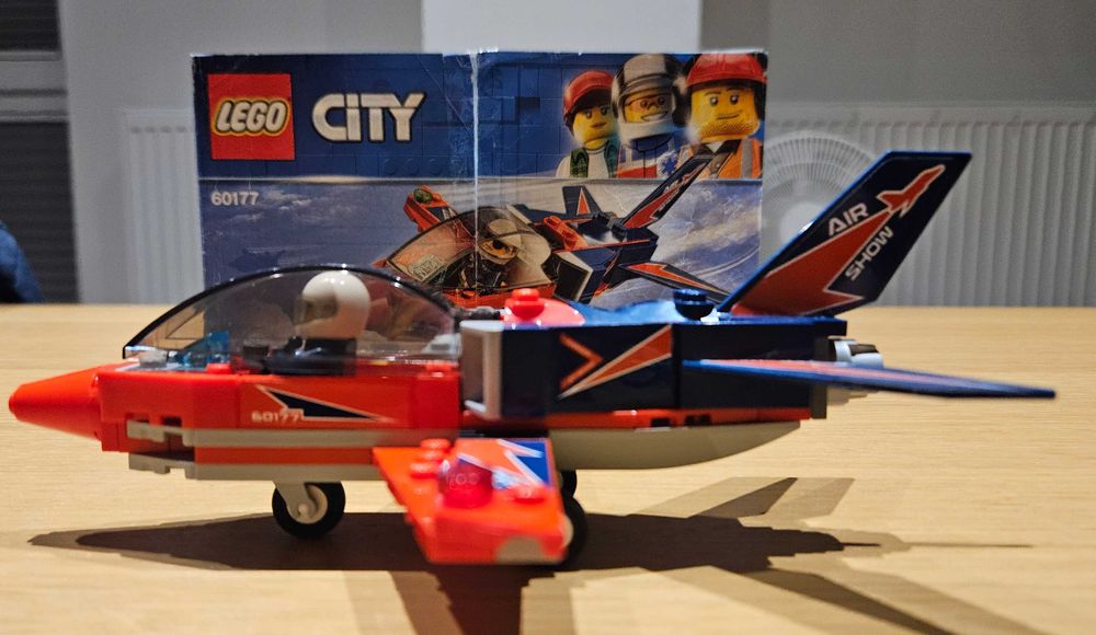 Lego 60177 City odrzutowiec pokazowy