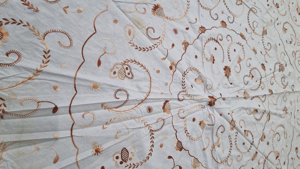 Toalha de mesa redonda bordada à mão  2m diâmetro Toalha diâmetro