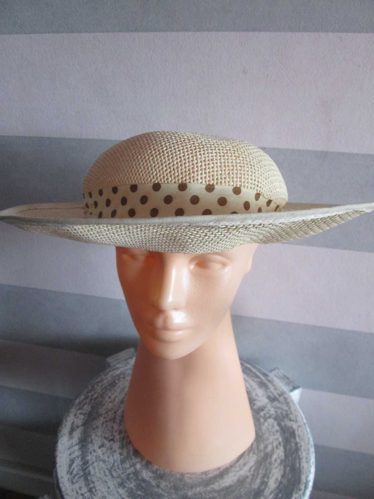 Kremowy kapelusz retro vintage * Sesja foto *