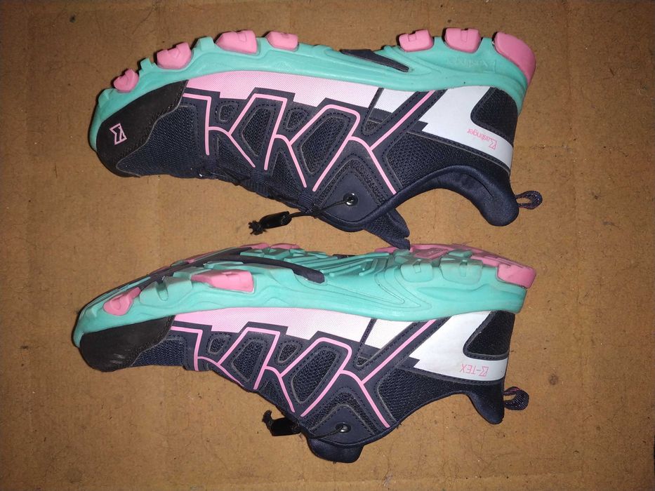 Кроссовки мужские синие 40р.