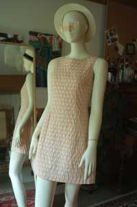 pudrowa koktajlowa sukienka Cocomore grochy groszki pastelowa kawaii