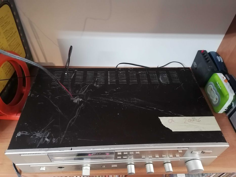 Amplituner Grundig R500 high fidelity AM/FM Stereo Receiver (1982-83)