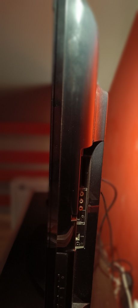 Telewizor SHARP LCD