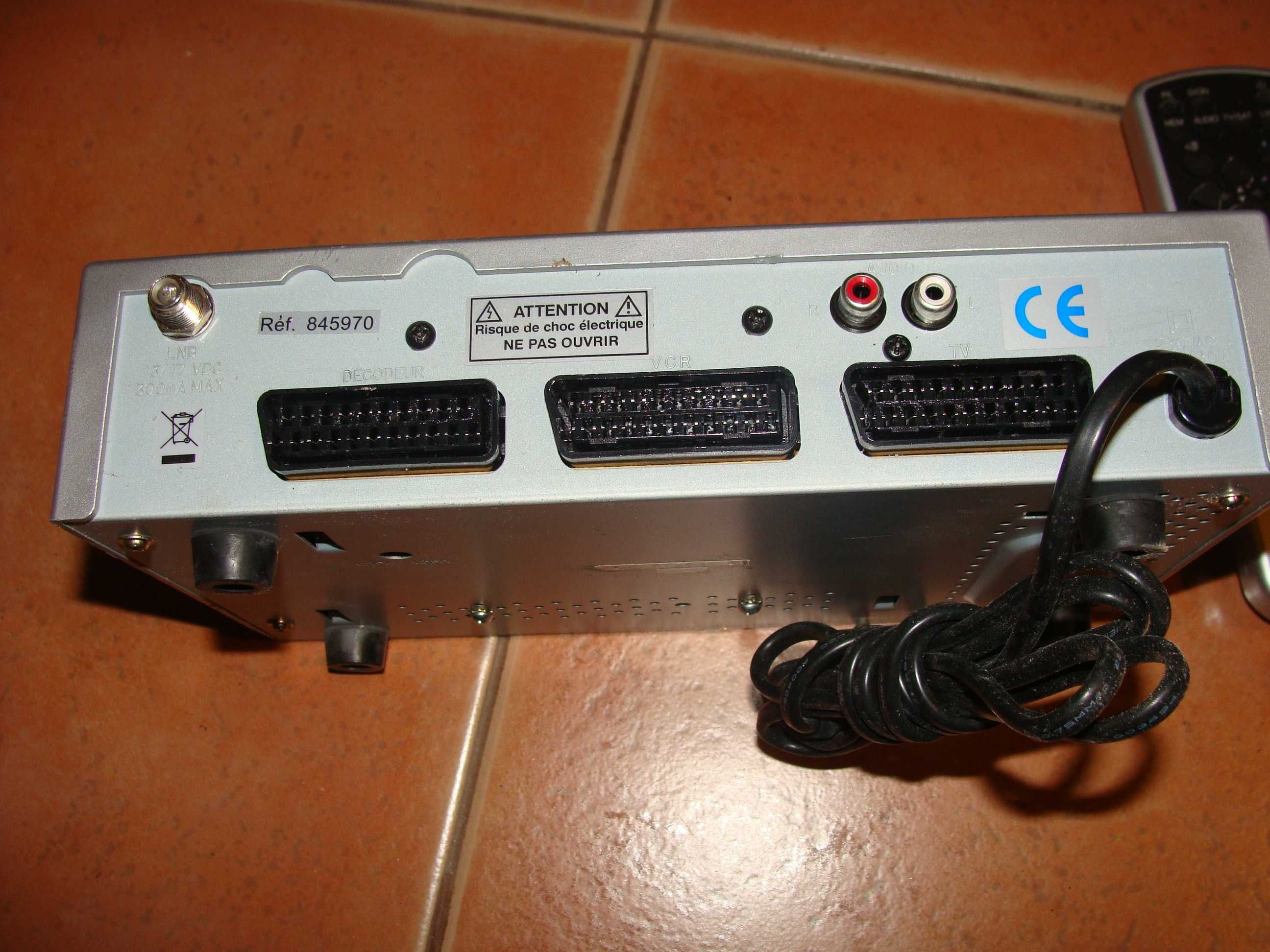 Recetor de Satélite Analógico - Visionic com comando