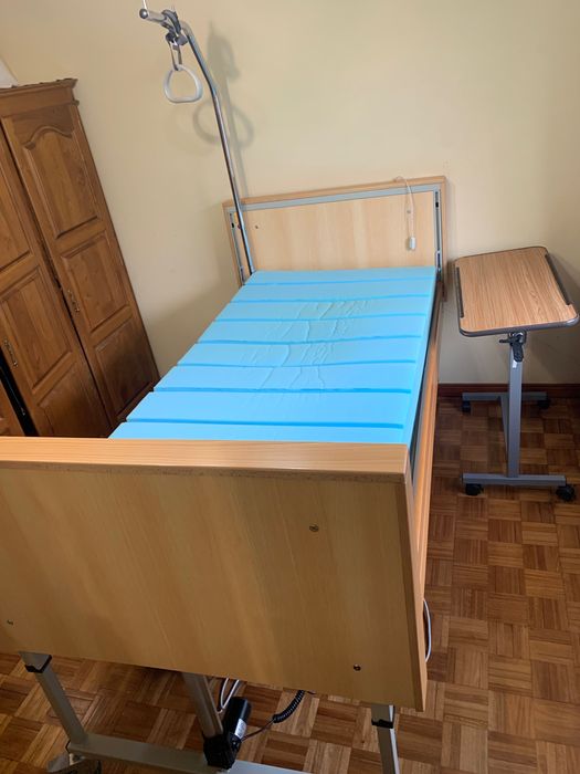 Cama articulada elétrica