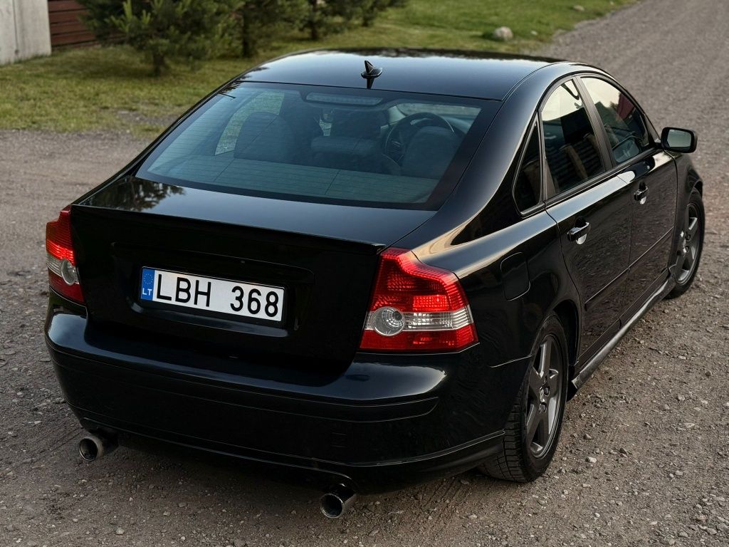 продам для ЗСУ Вольво S40 R-line  a r design
