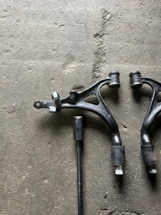 Передні ричаги ,Торсіони Mercedes ML 163