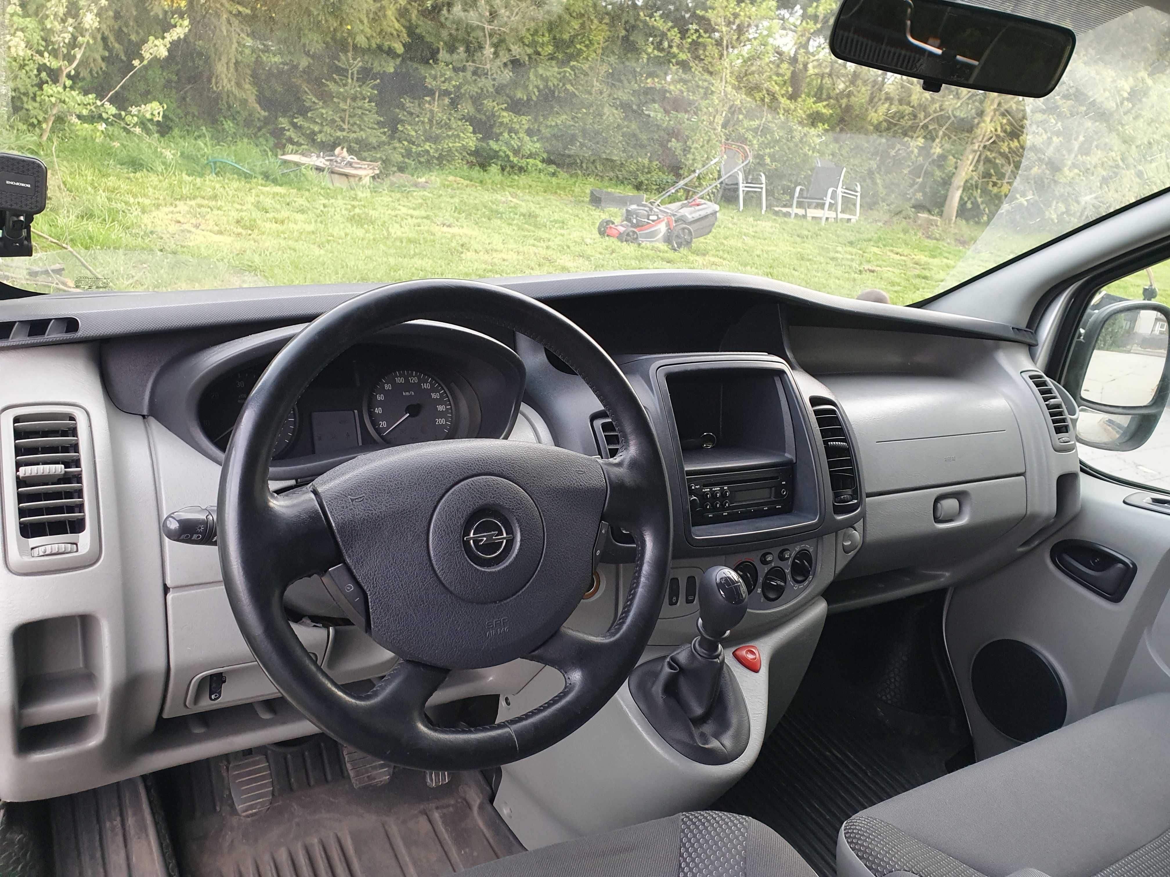 Opel Vivaro 2012r. 2.0 cdti 9-osobowy