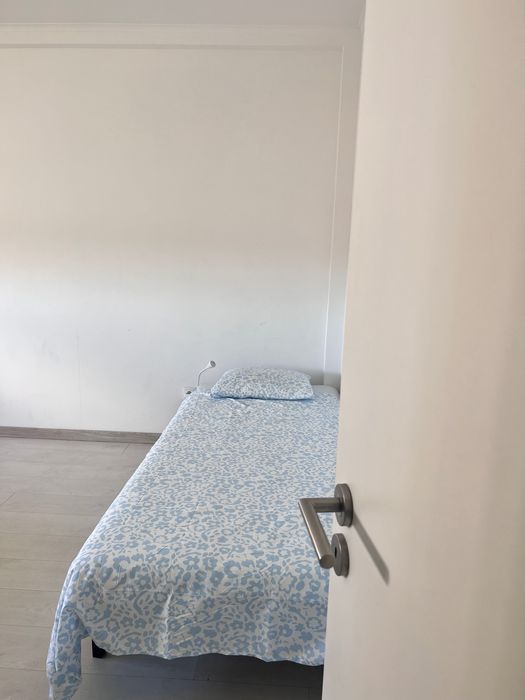 Quarto compartilhado com contrato despesas incluídas