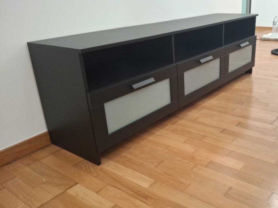 TV Ikea móvel Brimnes 180 cm