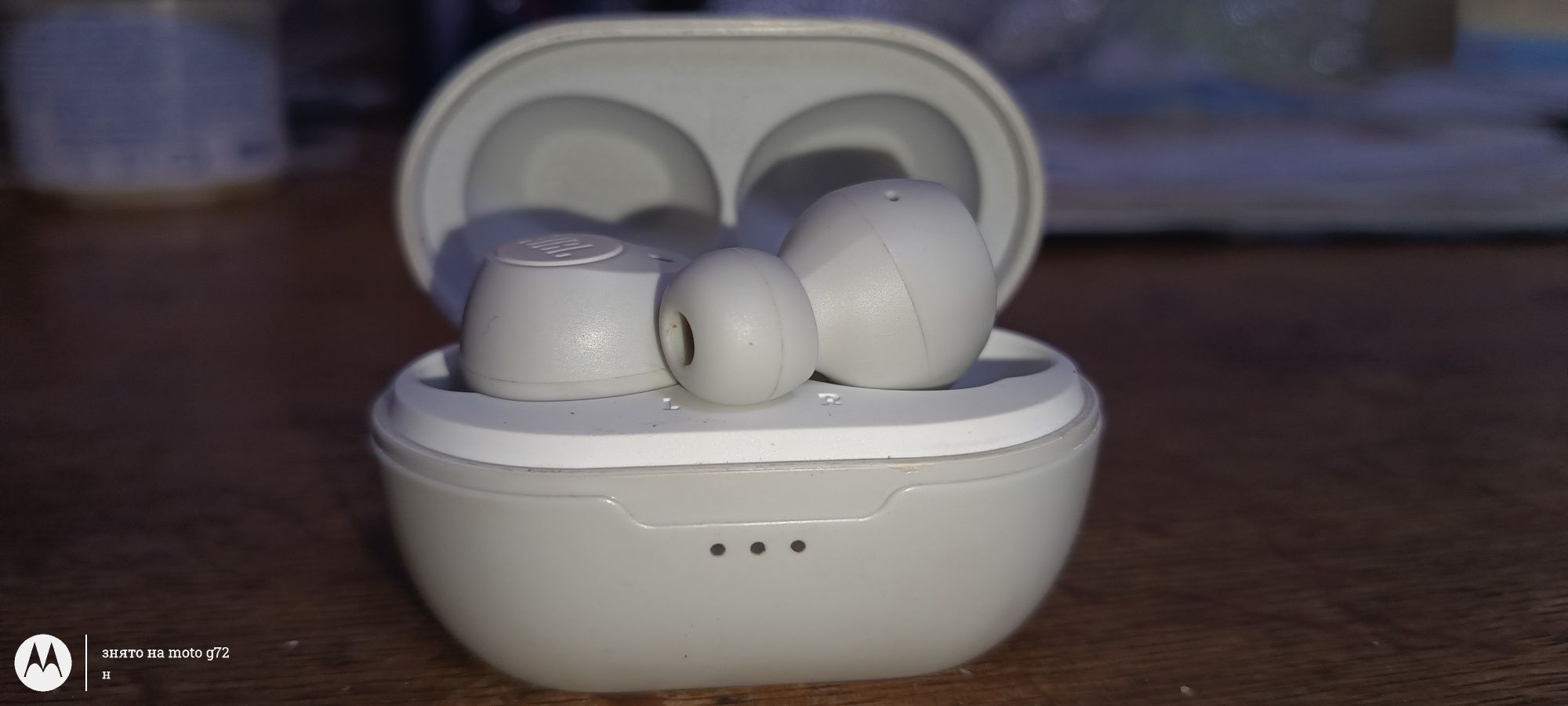 Бу навушники JBL TUNE115TWS
