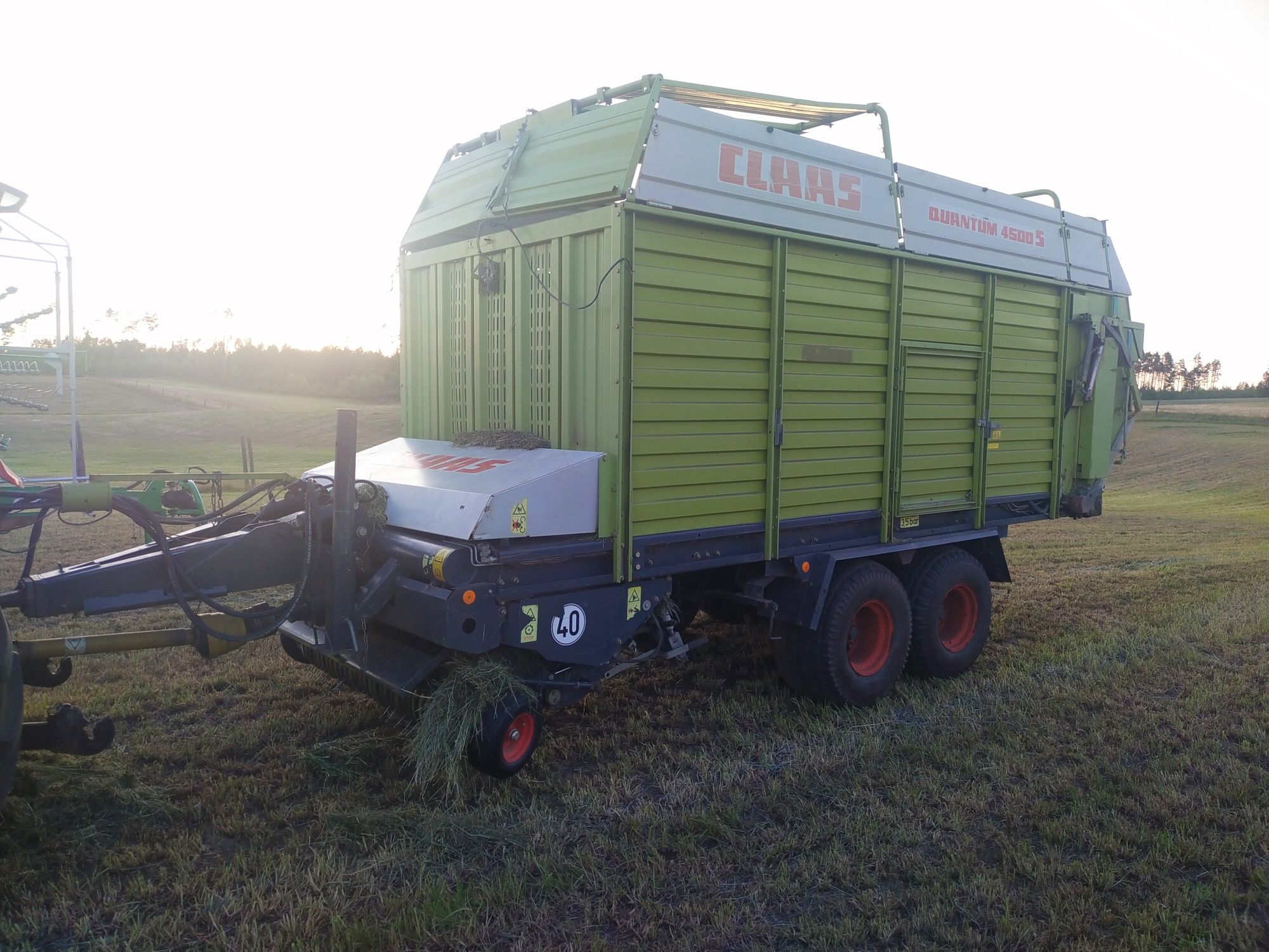 Przyczepę samozbierająca Claas quantum 4500S