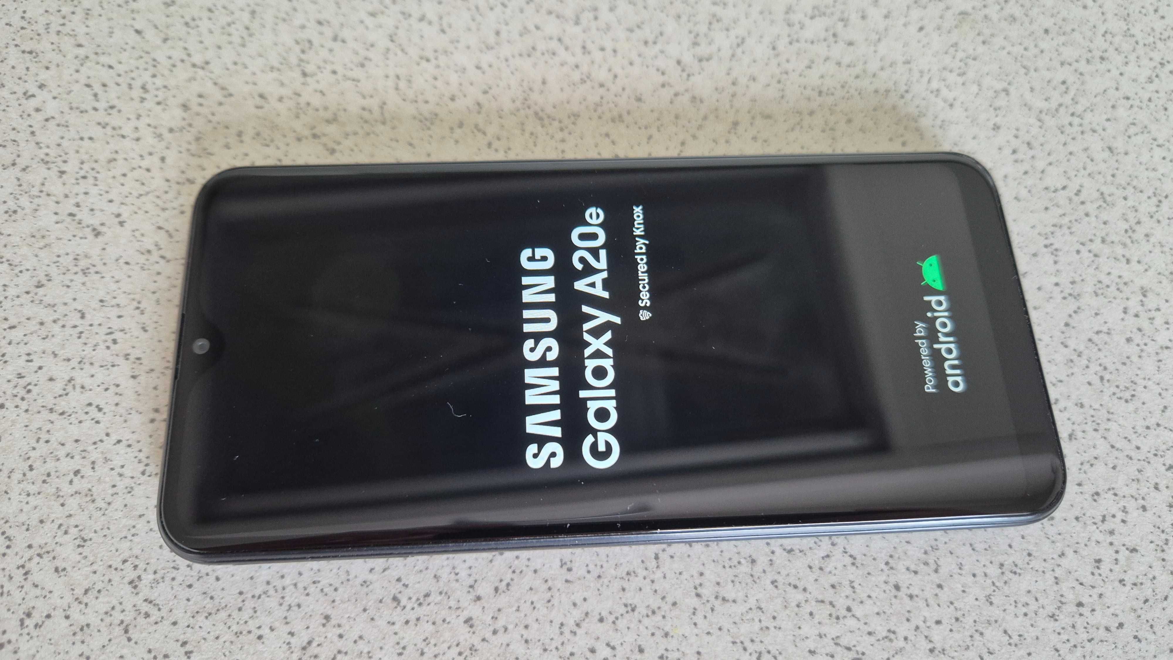 Samsung A20e SM-A202F/DS stan bardzo dobry