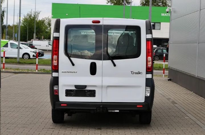 Renault Trafic Long