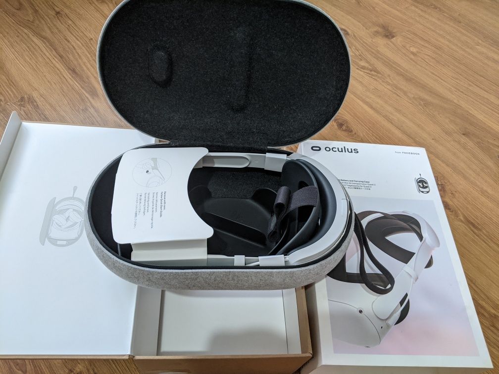 Кріплення Oculus Quest 2 - Elite Strap with Battery and Carrying Case
