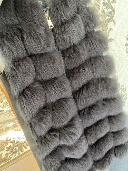 Хутряна жилетка