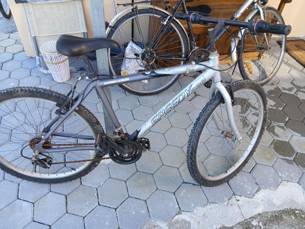 Bicicleta em estado aceitavel