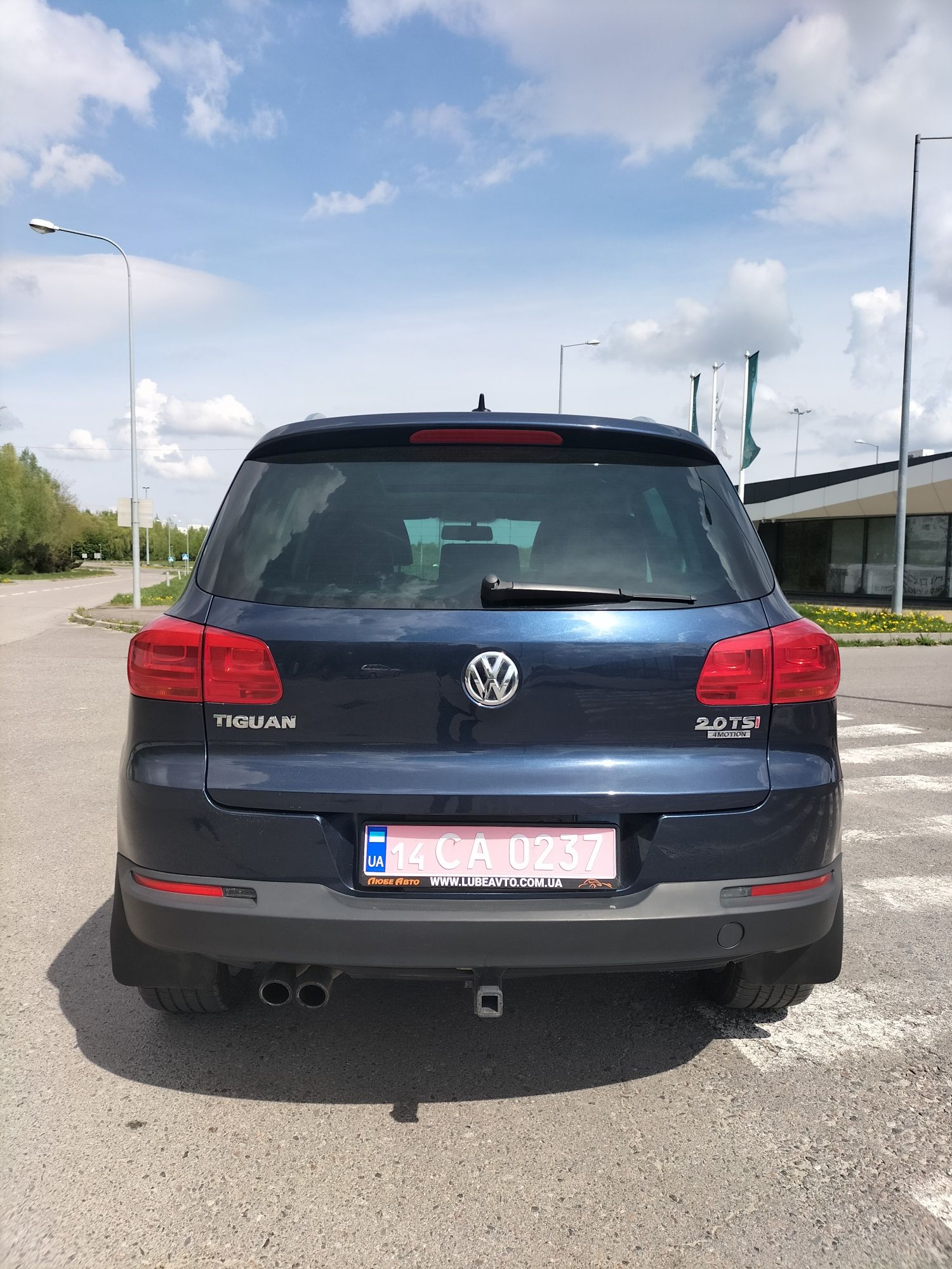 VW Tiguan 2.0 TSI 4MOTION технично ісправна на ходу