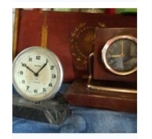 Настольные, винтажные, ретро часы-будильник на подставке