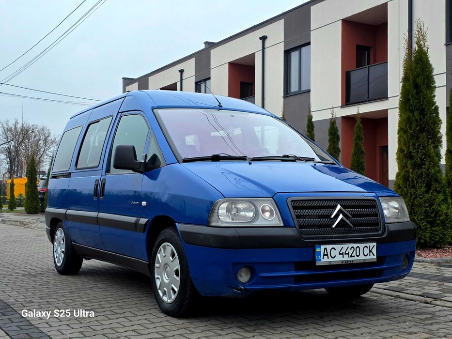 Оригінальний пасажир Citroen Jumpy 2005року 2.0д в рідній фарбі