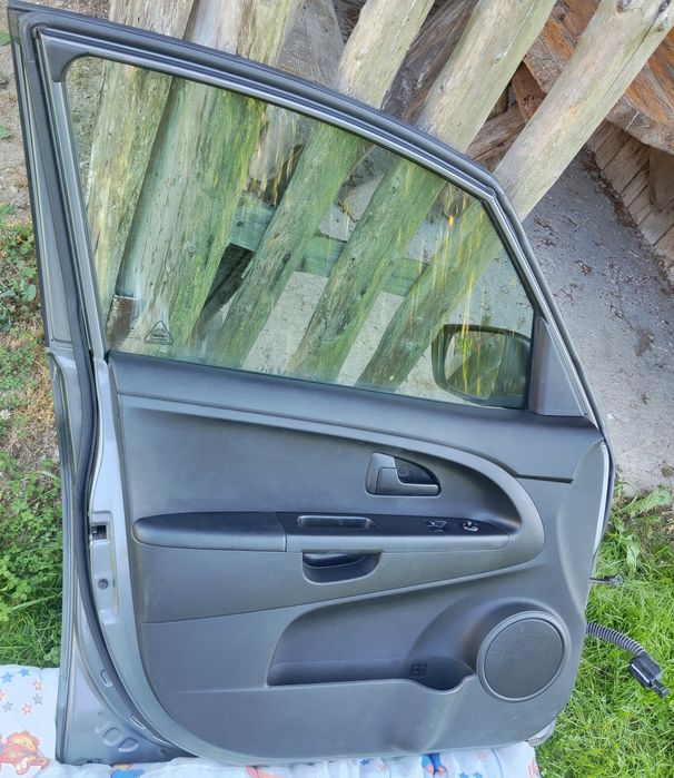 KIA VENGA drzwi lewy przód + lusterko kompletne oryginalne kolor 9A