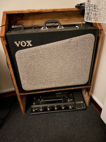Amplificador vox av60 com footshit e pedaleira