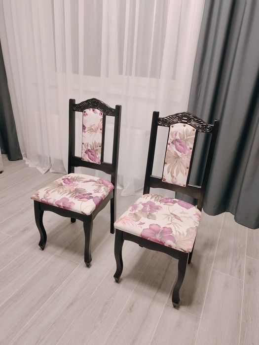 Стільці дерев'яні